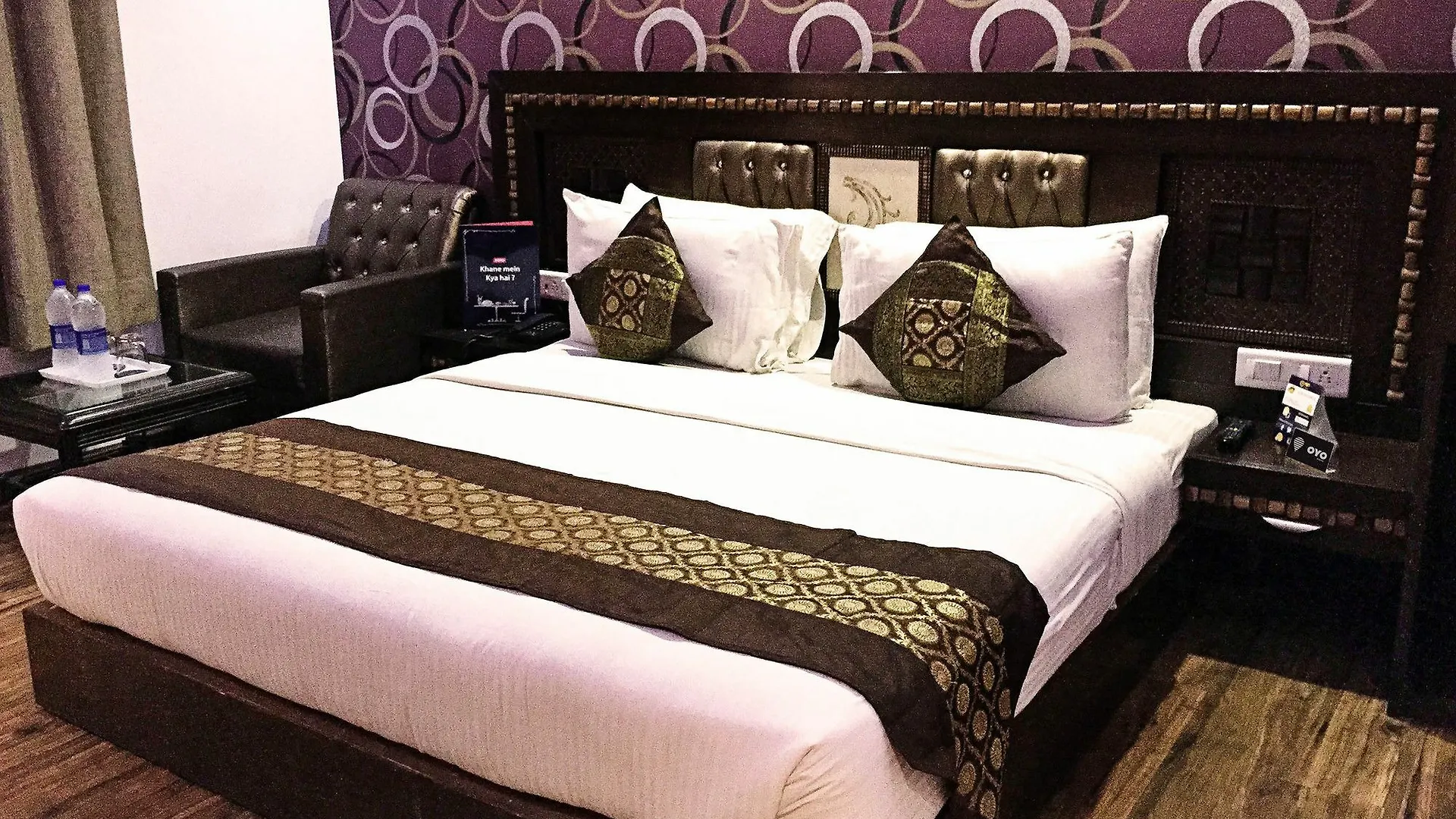 Hotel Waterfall Delhi