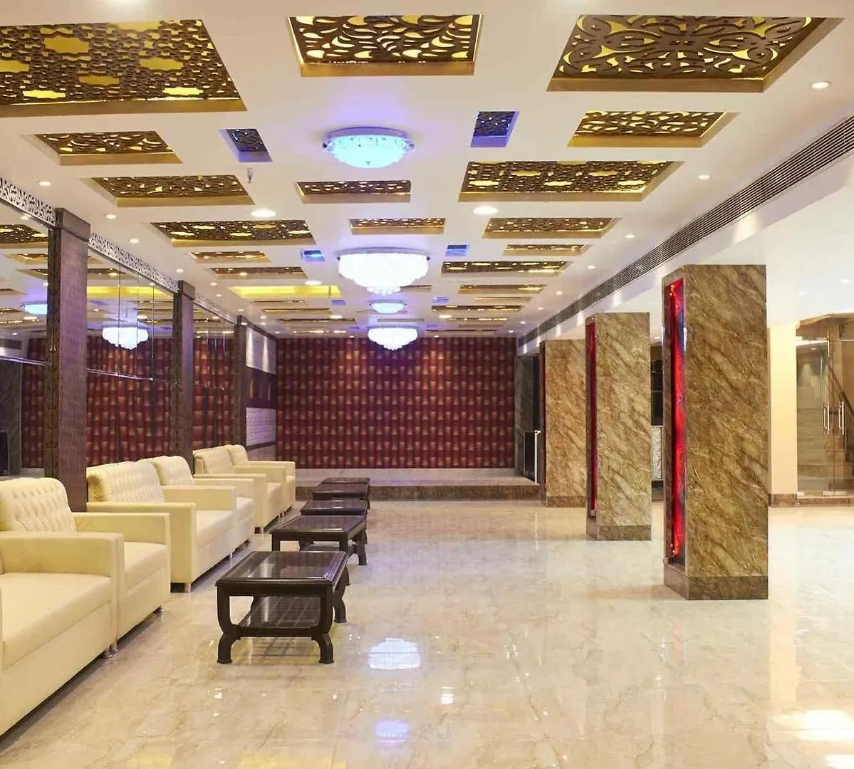 Hotel Waterfall Delhi