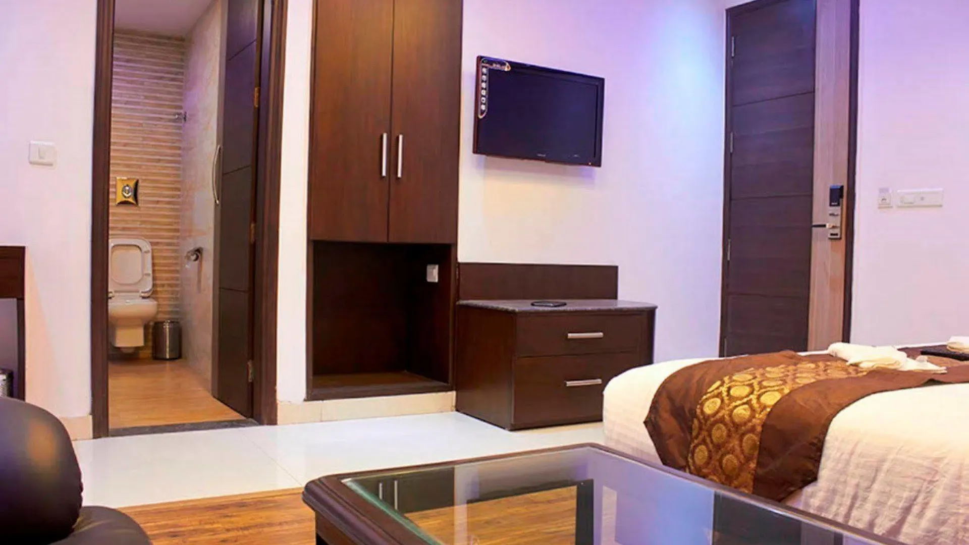 Hotel Waterfall Delhi  Delhi (National Capital Territory of India)